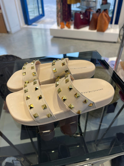 Summer slippers