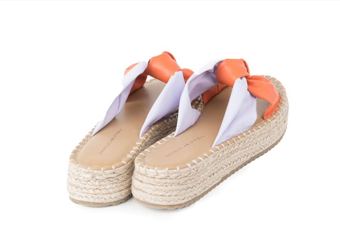 FLIP FLOPS